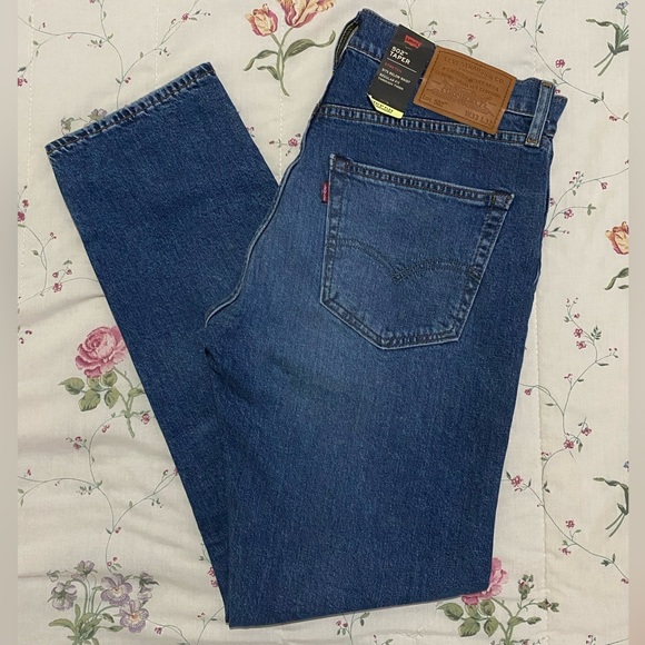 Levi's 502 Taper Premium